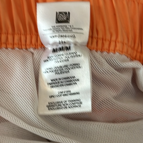 Homer Simpson Bathing Trunks - Picture 7 of 7